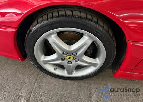 1996 Ferrari F355 Spider z USA, uszkodzony, nr VIN ZFFXR48A9T0105635